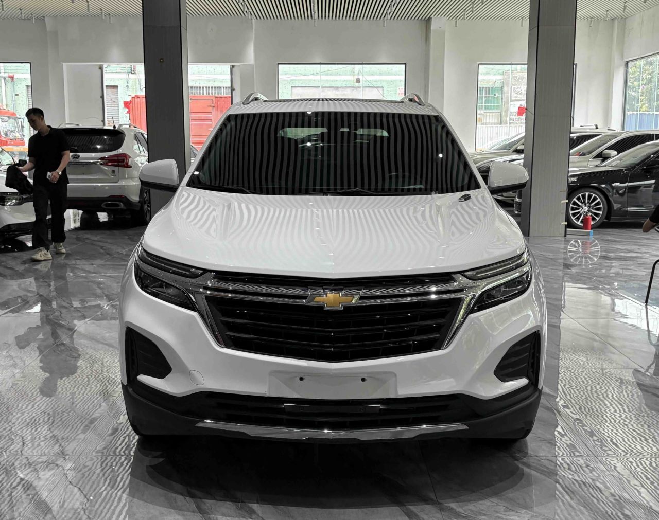2022 535T photo 3