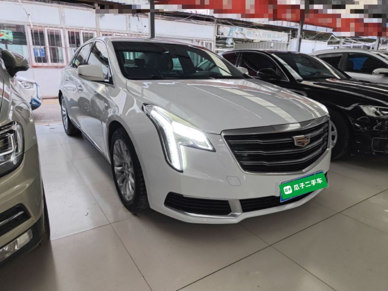 XTS 2018 28T Tech photo 3
