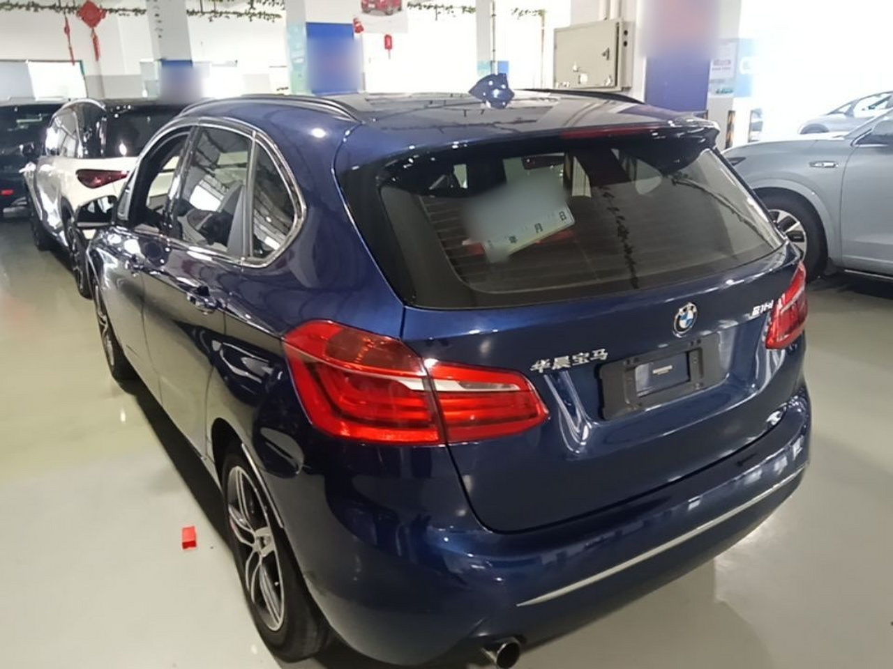2 Series Wagon 2016 218i Sport Design Package photo 4