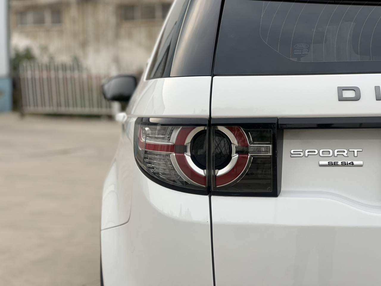 Discovery Sport 2016 2.0T SE photo 3