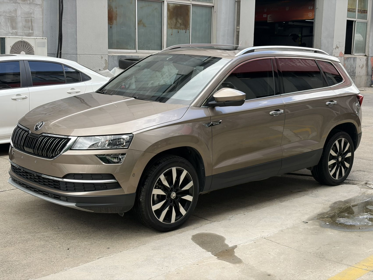 Karoq 2021 TSI280 Luxury