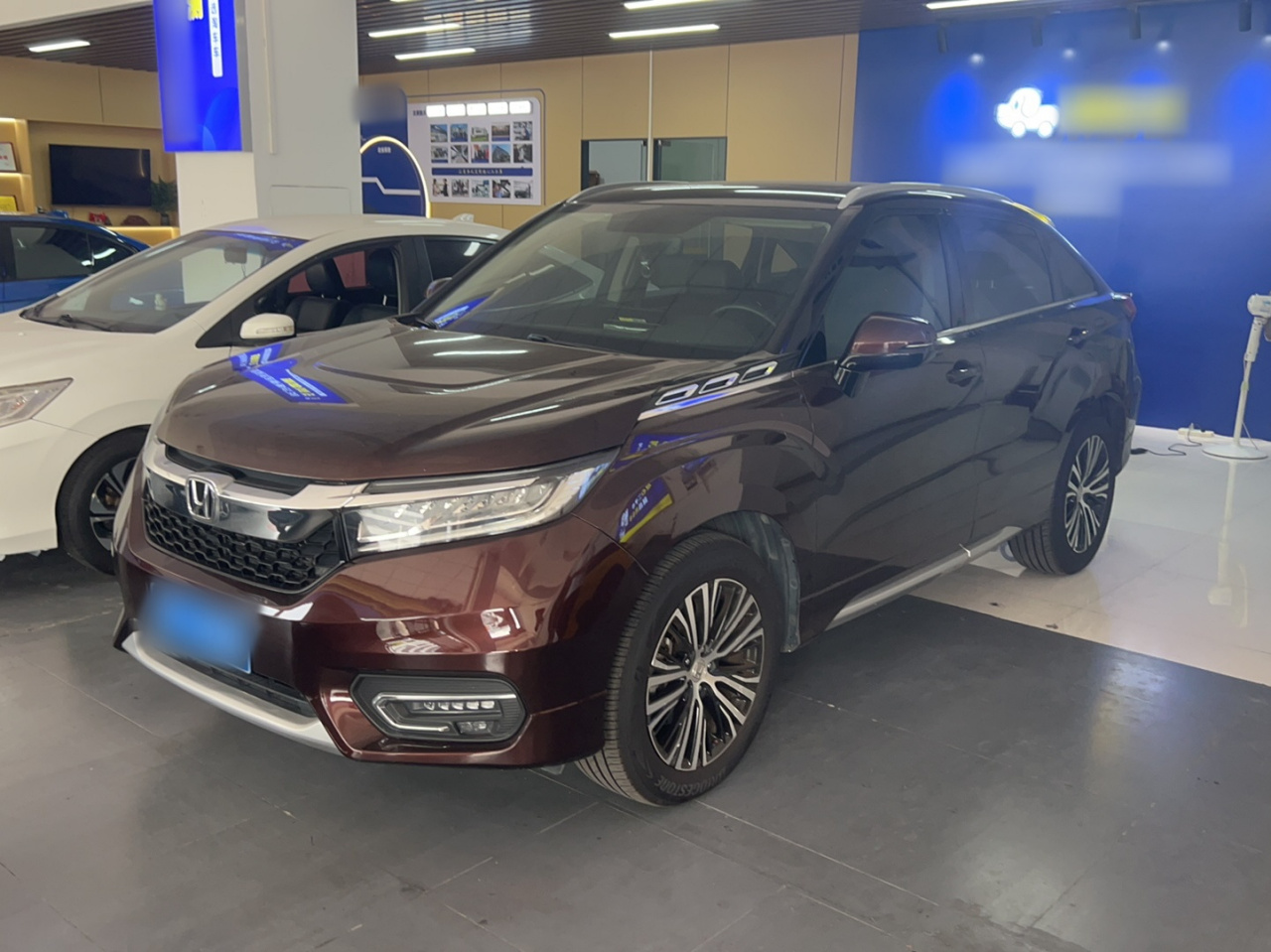 Avancier 2017 370TURBO AWD Exclusive
