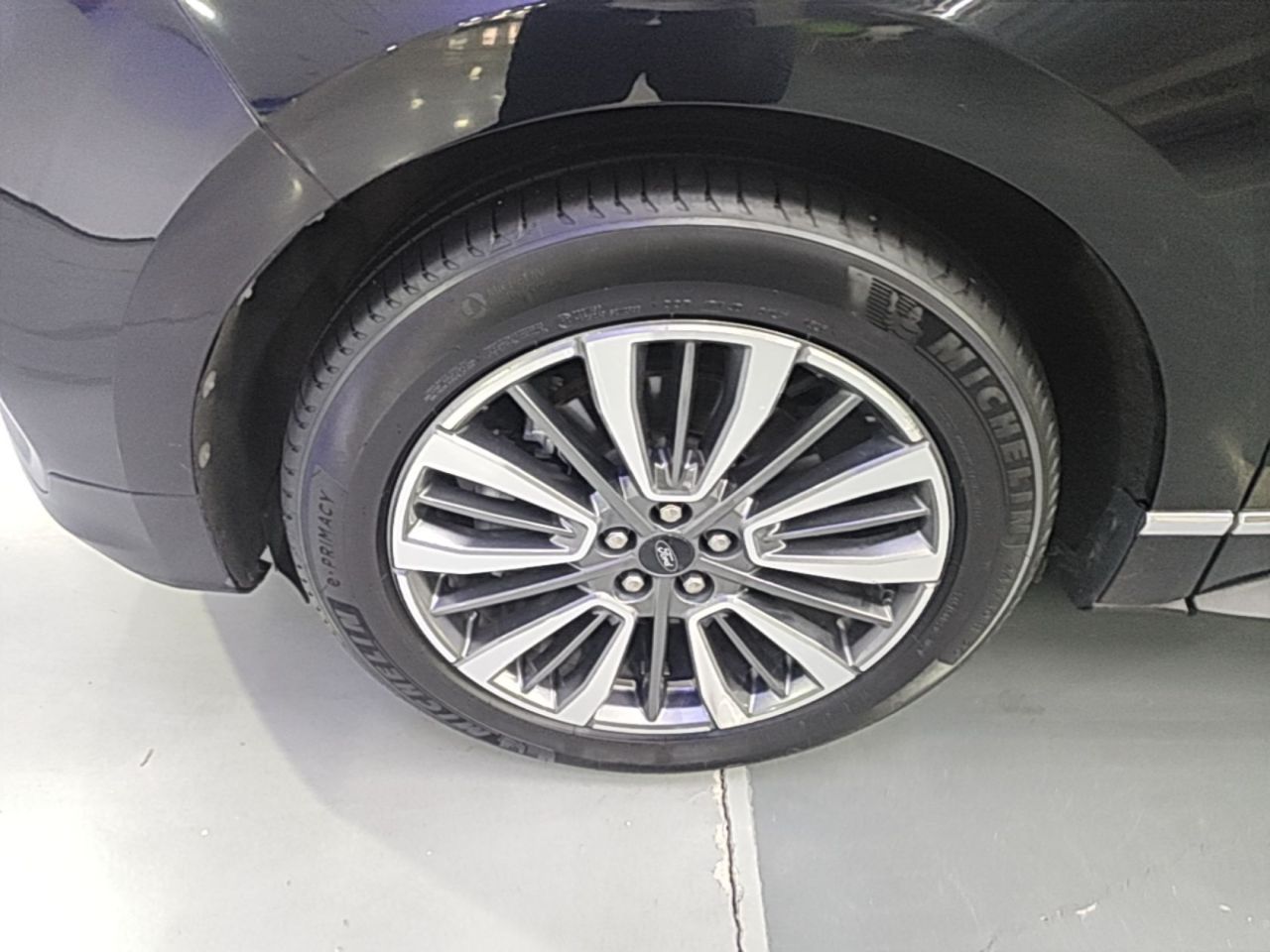 Edge 2021 PLUS EcoBoost 245 RWD 7-Seater photo 3