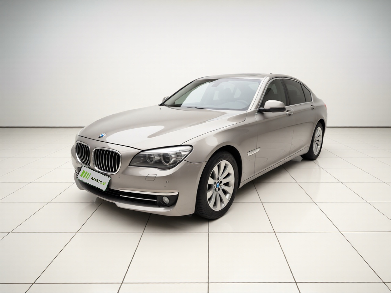 7 Series 2013 740Li Leading