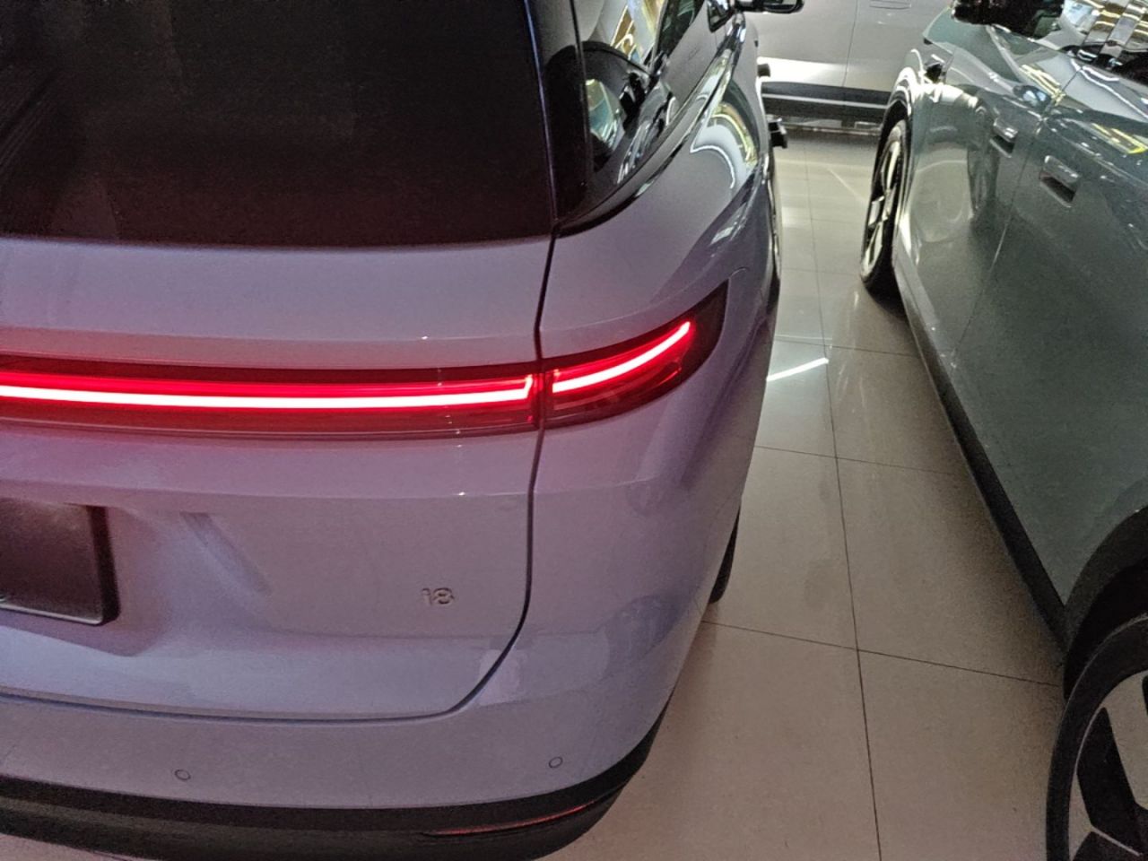 Li Auto i8 2025 Standard photo 2