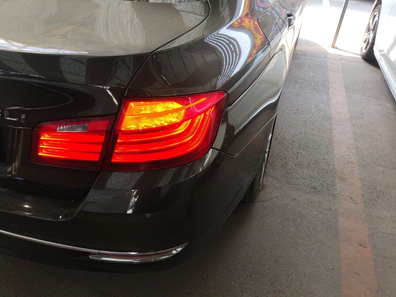 5 Series 2014 525Li Luxury Design Package photo 2