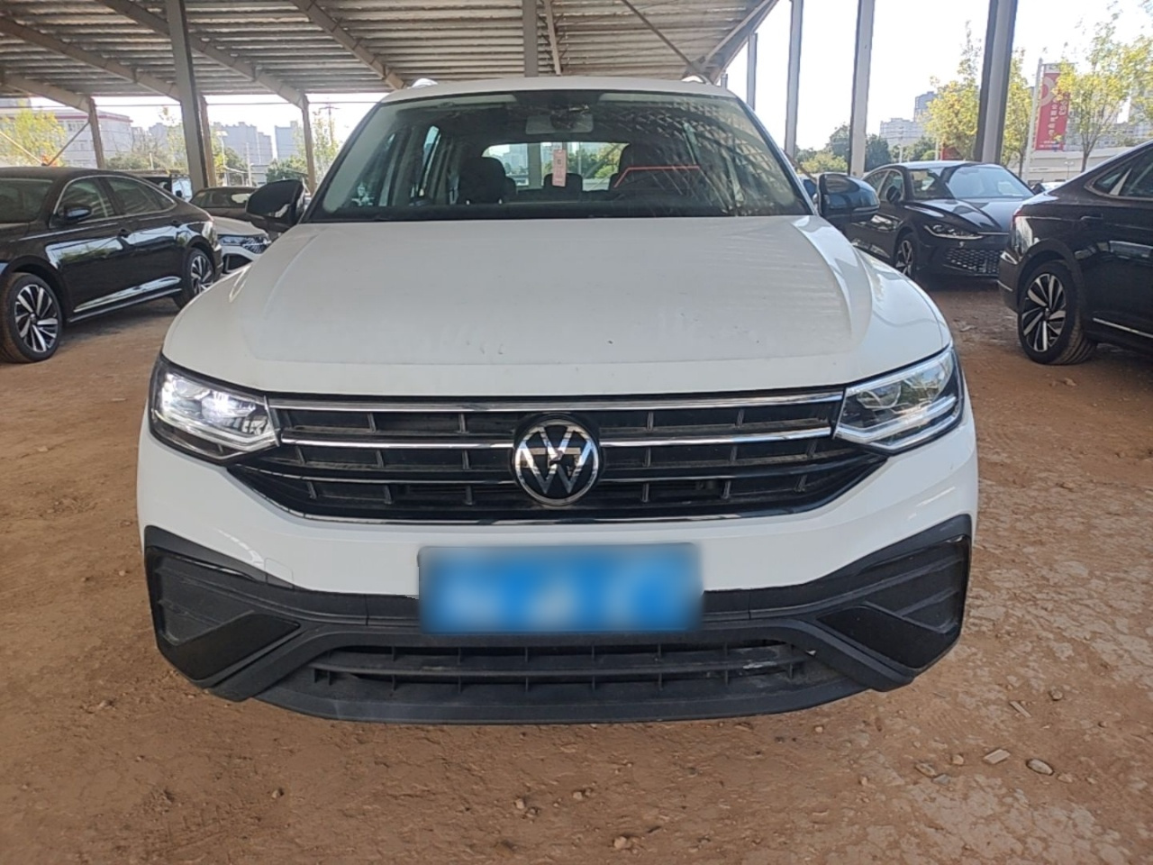 Tiguan L 2024 300TSI AT RWD photo 2