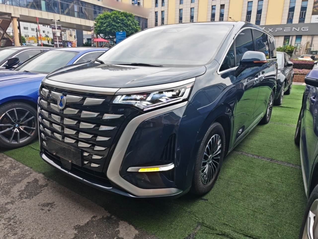 D9 2022 DM-i 970 AWD Noble