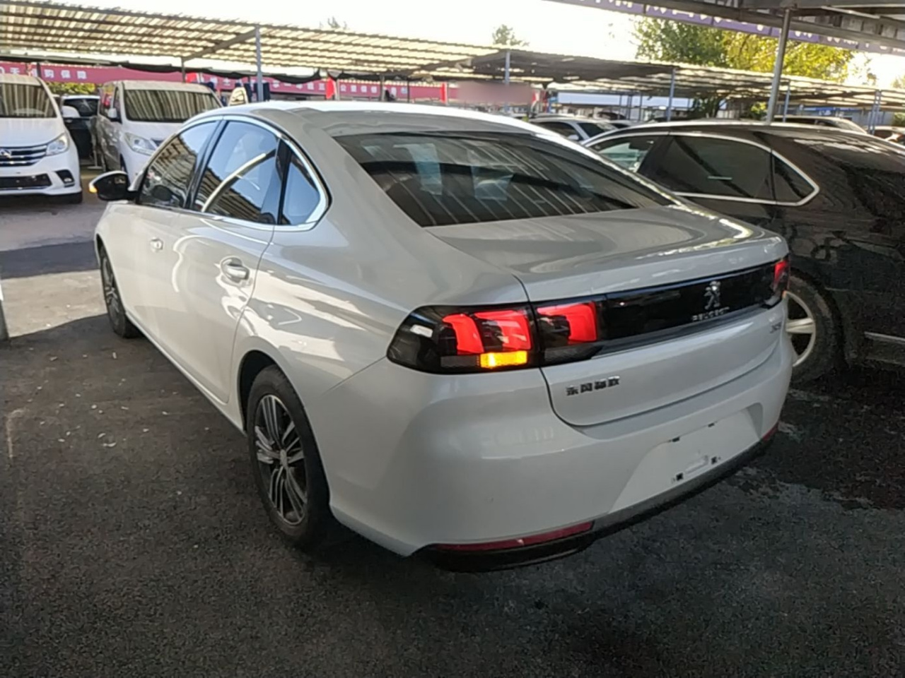 308 2018 1.6L AT Luxury photo 4