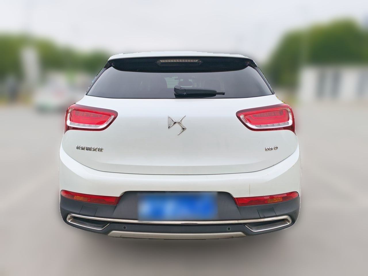 6 2016 1.6T Luxury THP160 photo 3