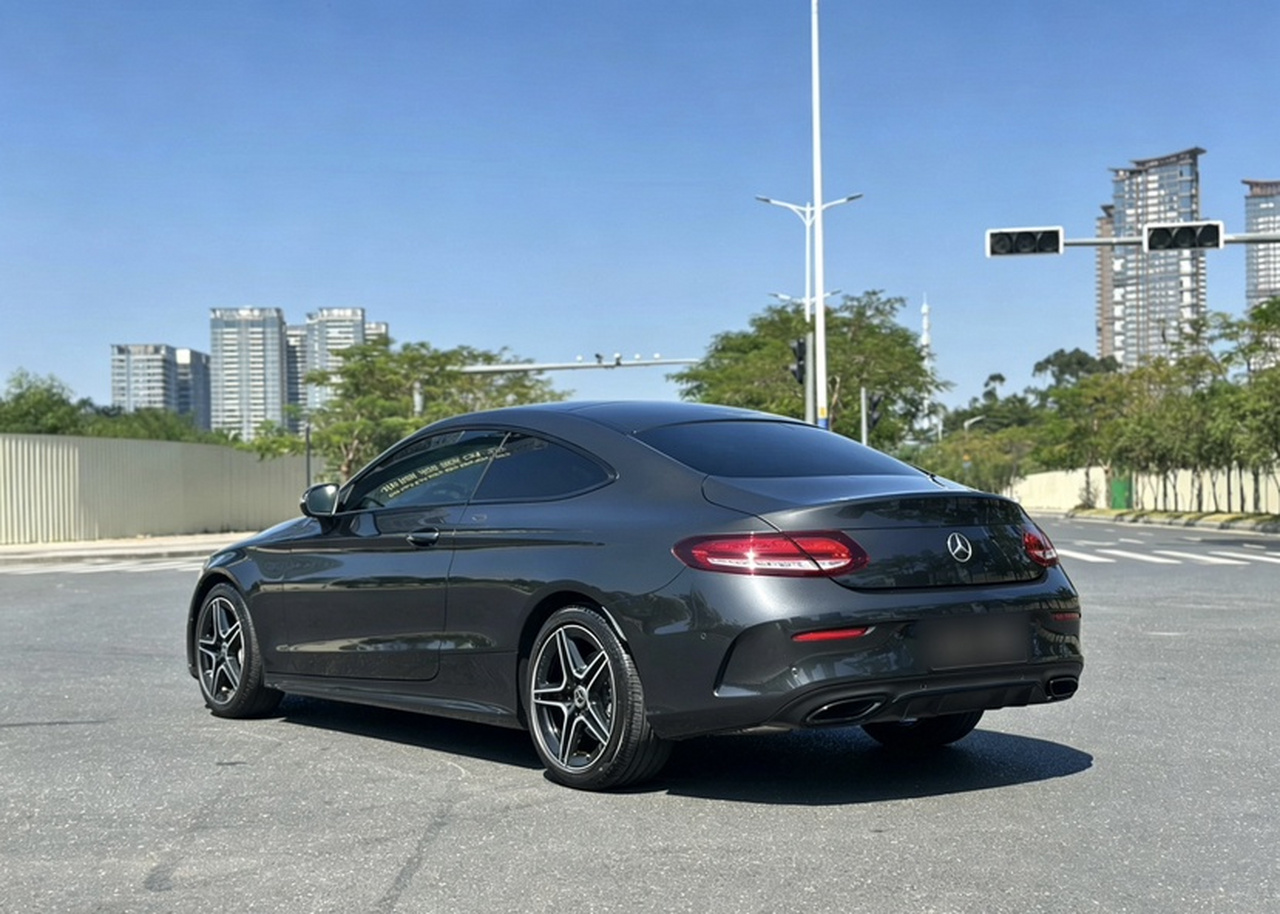 C-Class Imported 2022 Facelift C 260 Coupe photo 5