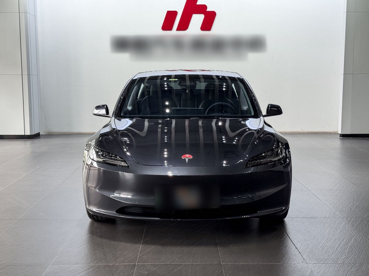 Model 3 2023 Long Range AWD photo 2