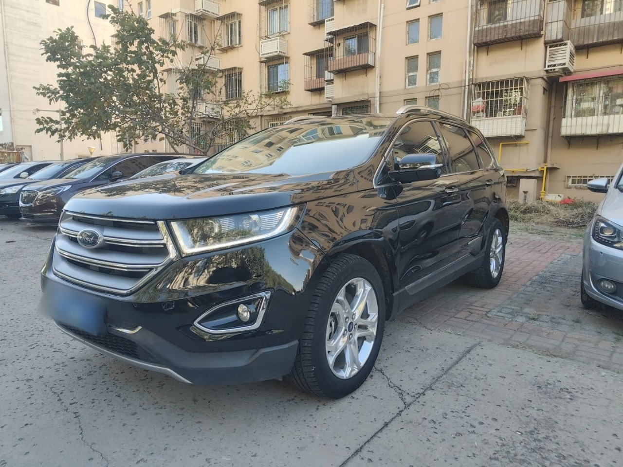 Edge 2016 EcoBoost 245 RWD 7-Seater