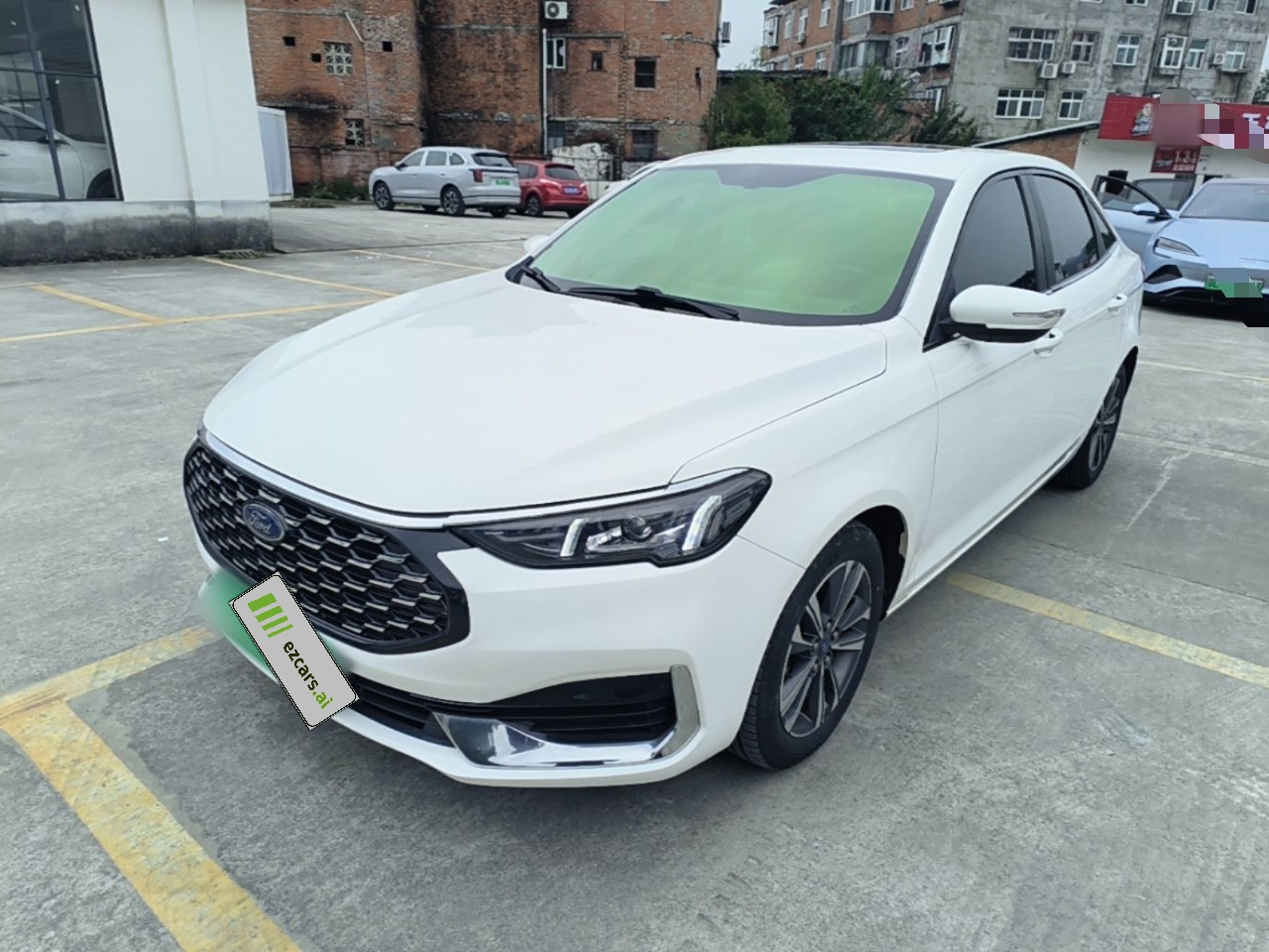 Escort 2021 1.5L AT