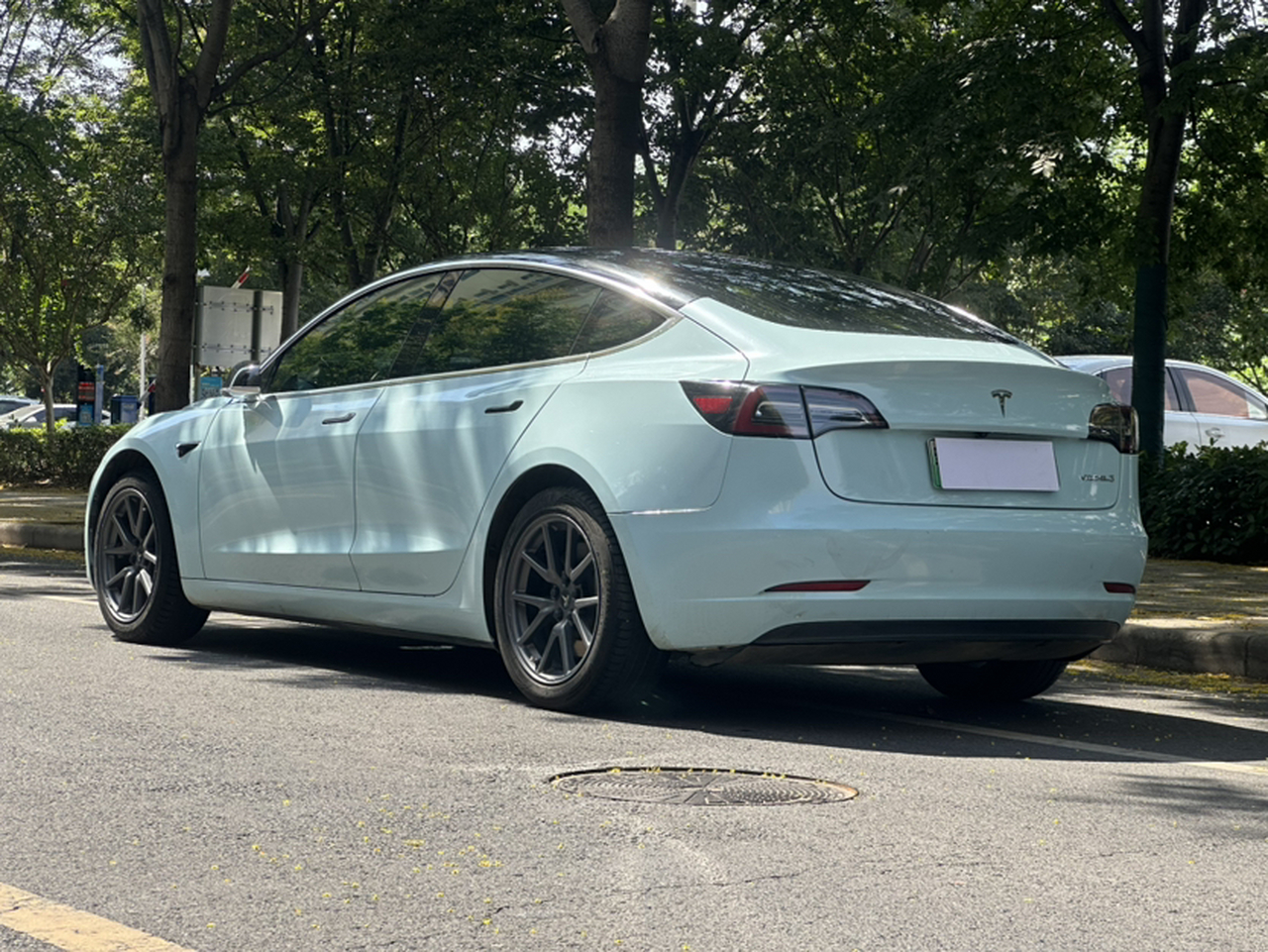 Model 3 2020 Standard Range RWD Upgraded photo 2