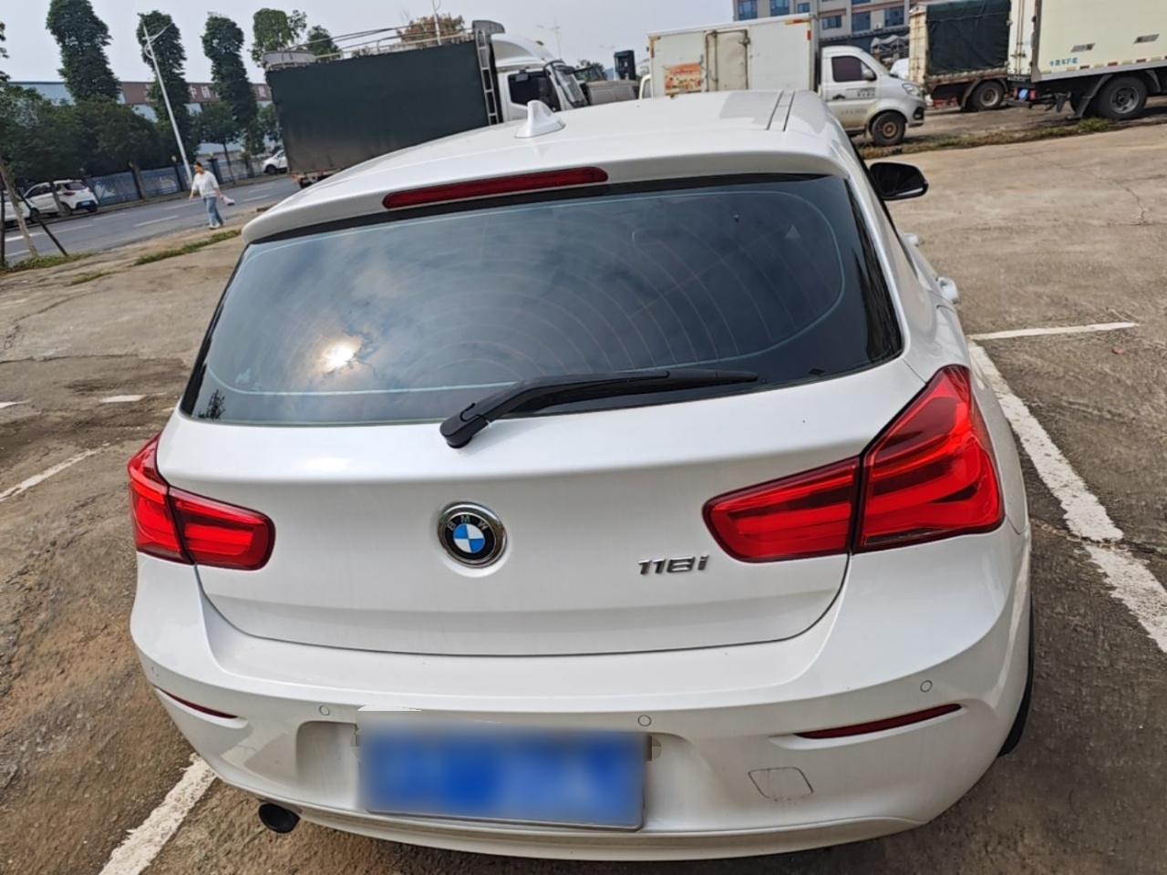 1 Series Imported 2016 118i Leading photo 5