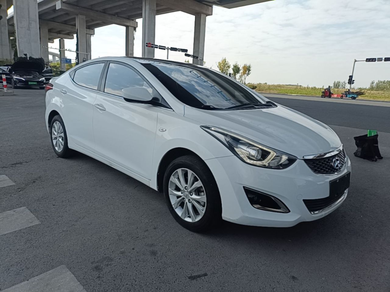 Elantra 2016 1.6L AT Smart photo 5