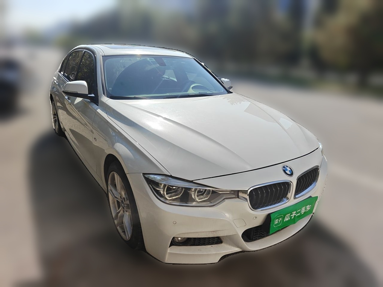 3 Series 2019 320Li M Sport Package photo 3