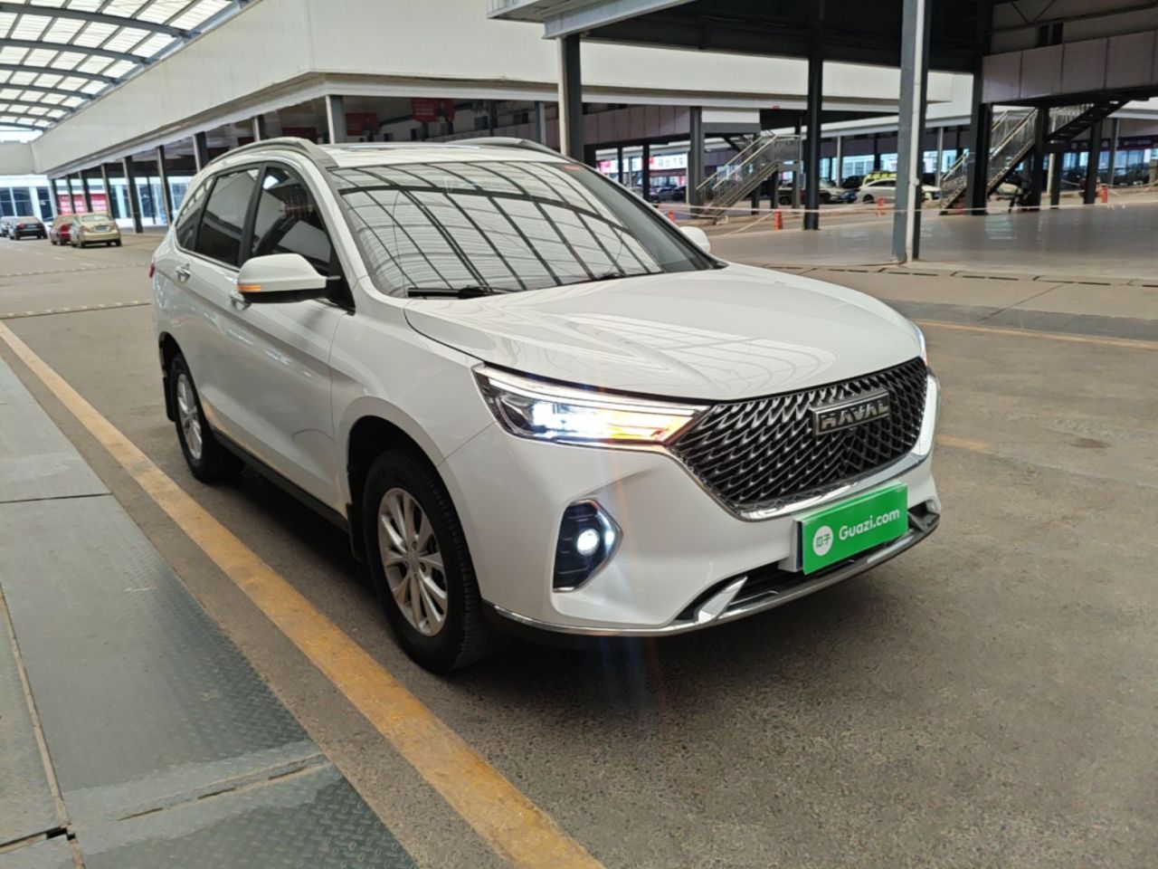 M6 2023 PLUS 1.5T DCT Luxury Connected photo 3