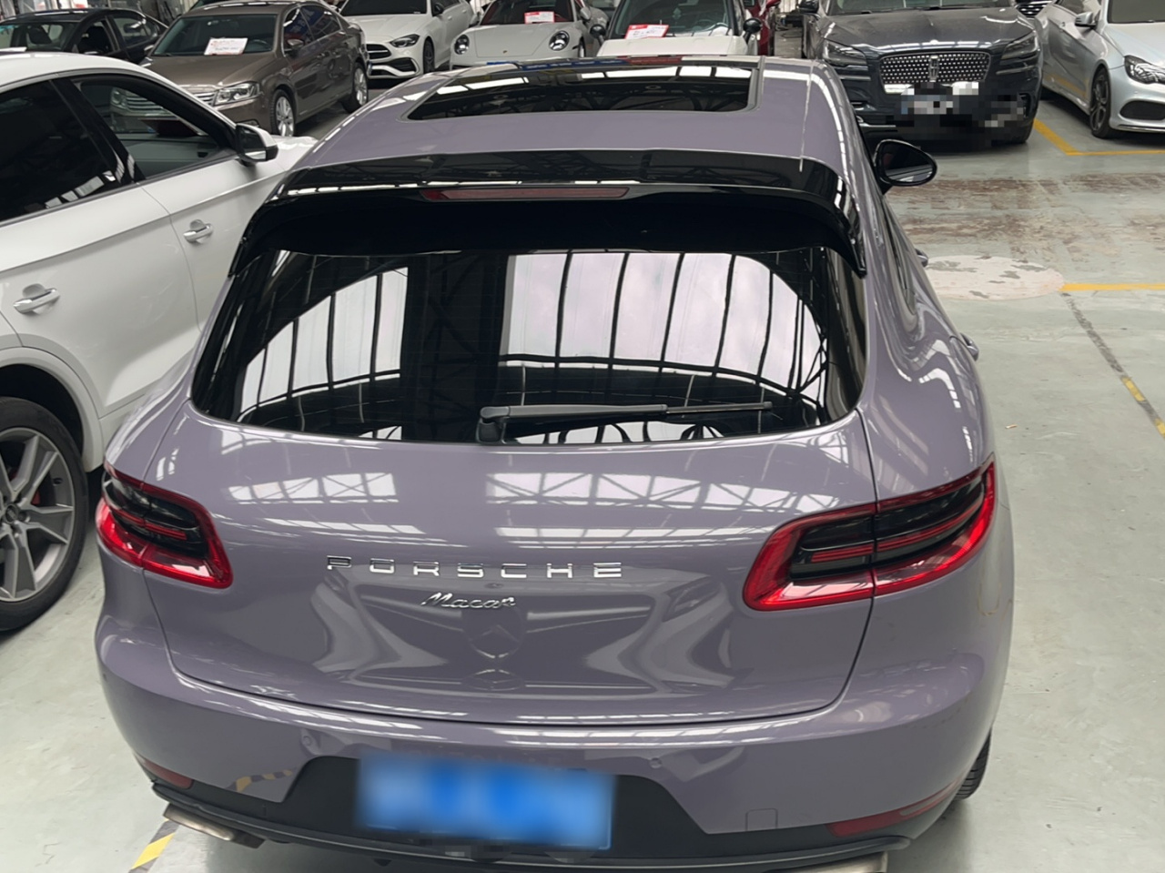 2014 Macan 2.0T photo 3
