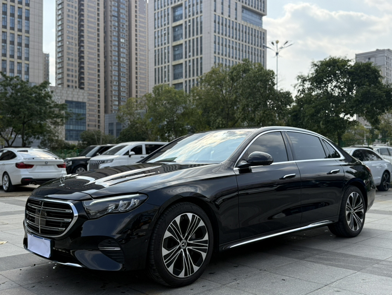 E-Class 2026 E 300 L Luxury