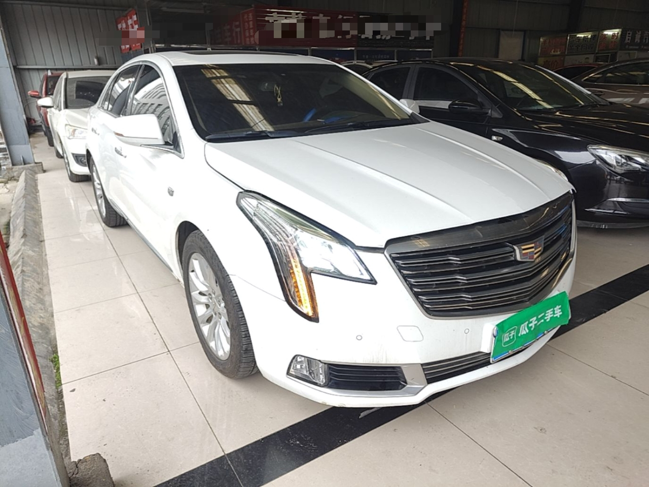 XTS 2018 28T Elite photo 3