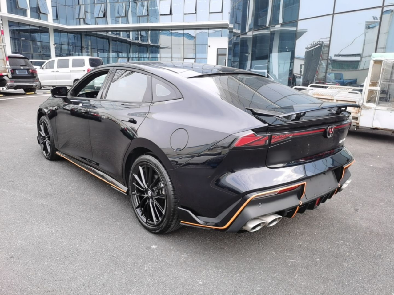 UNI-V 2022 1.5T Sport photo 4