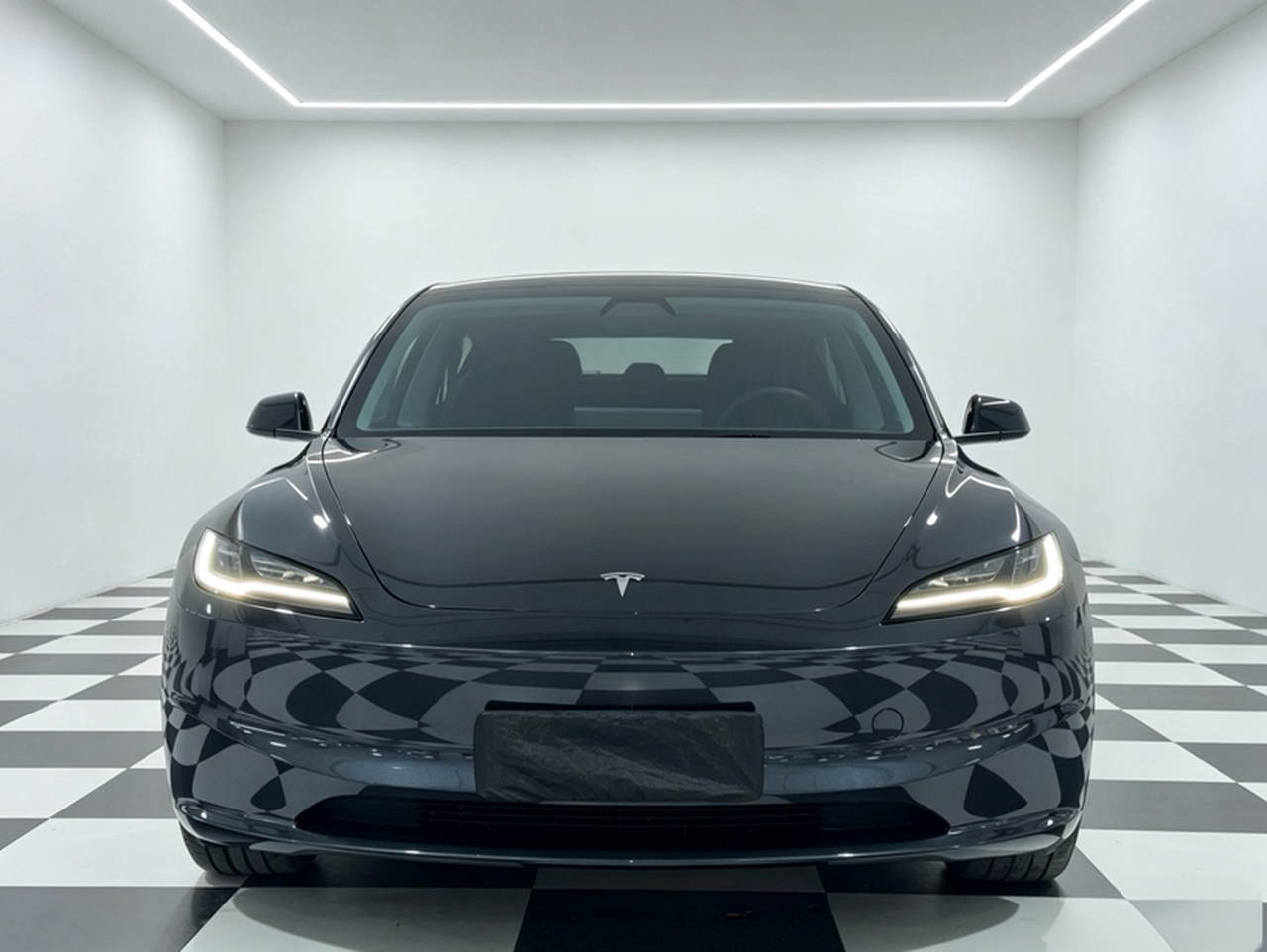 Model 3 2023 RWD photo 2