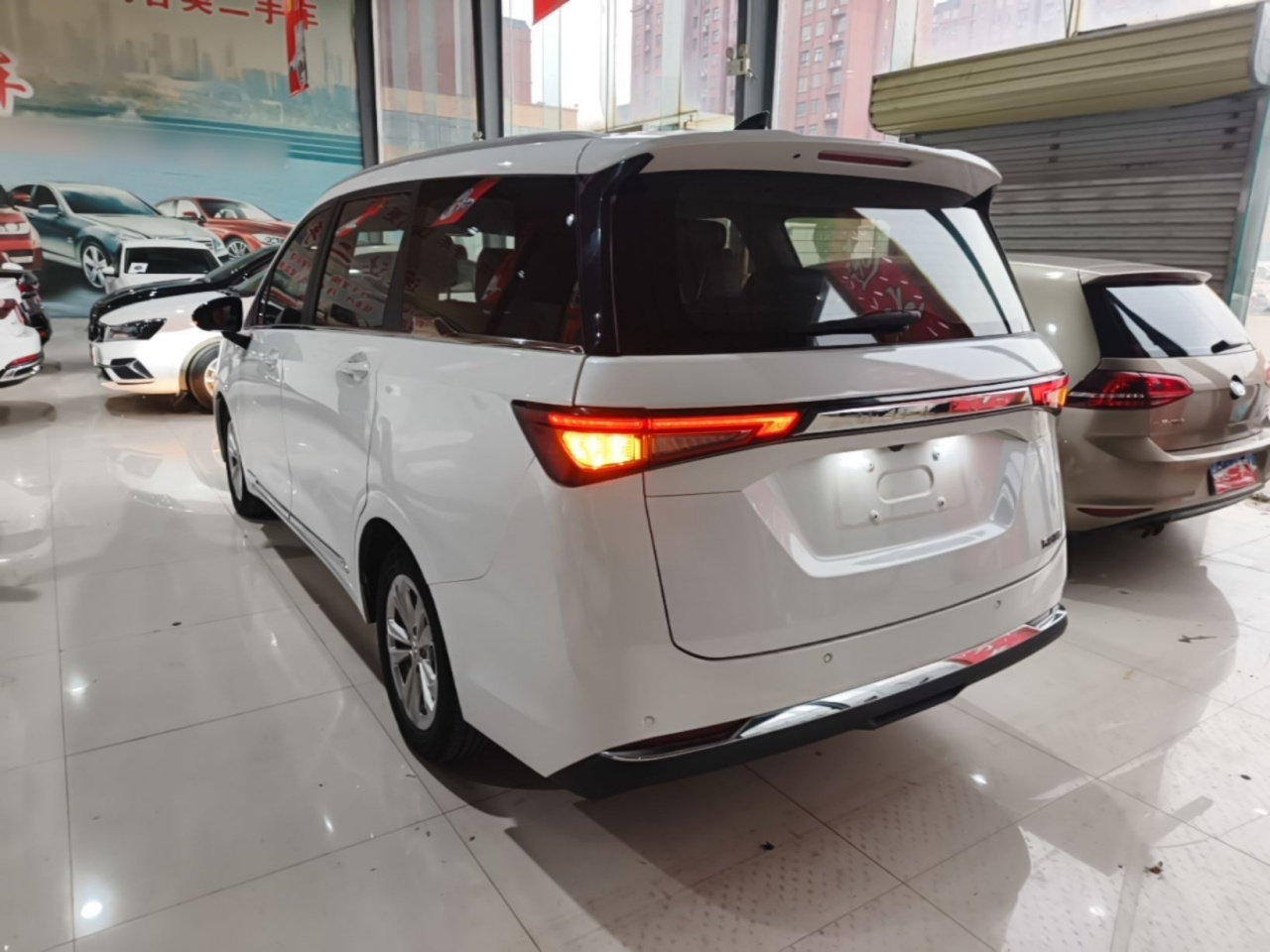 Wuling 2022 1.5T CVT Smart Luxury photo 4