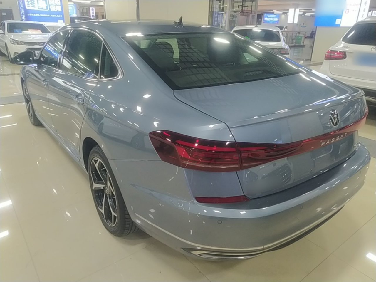 Passat 2023 330TSI Premium photo 4