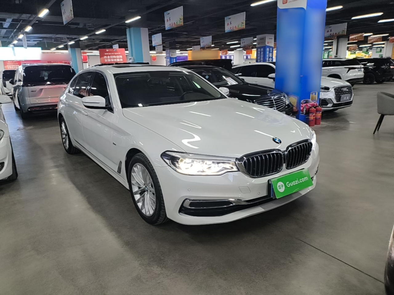 5 Series 2020 530Li Leading Luxury photo 5
