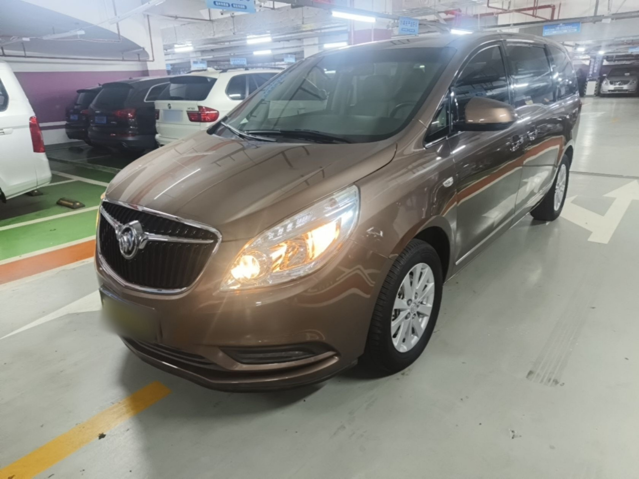 GL8 2018 28T Luxury China VI