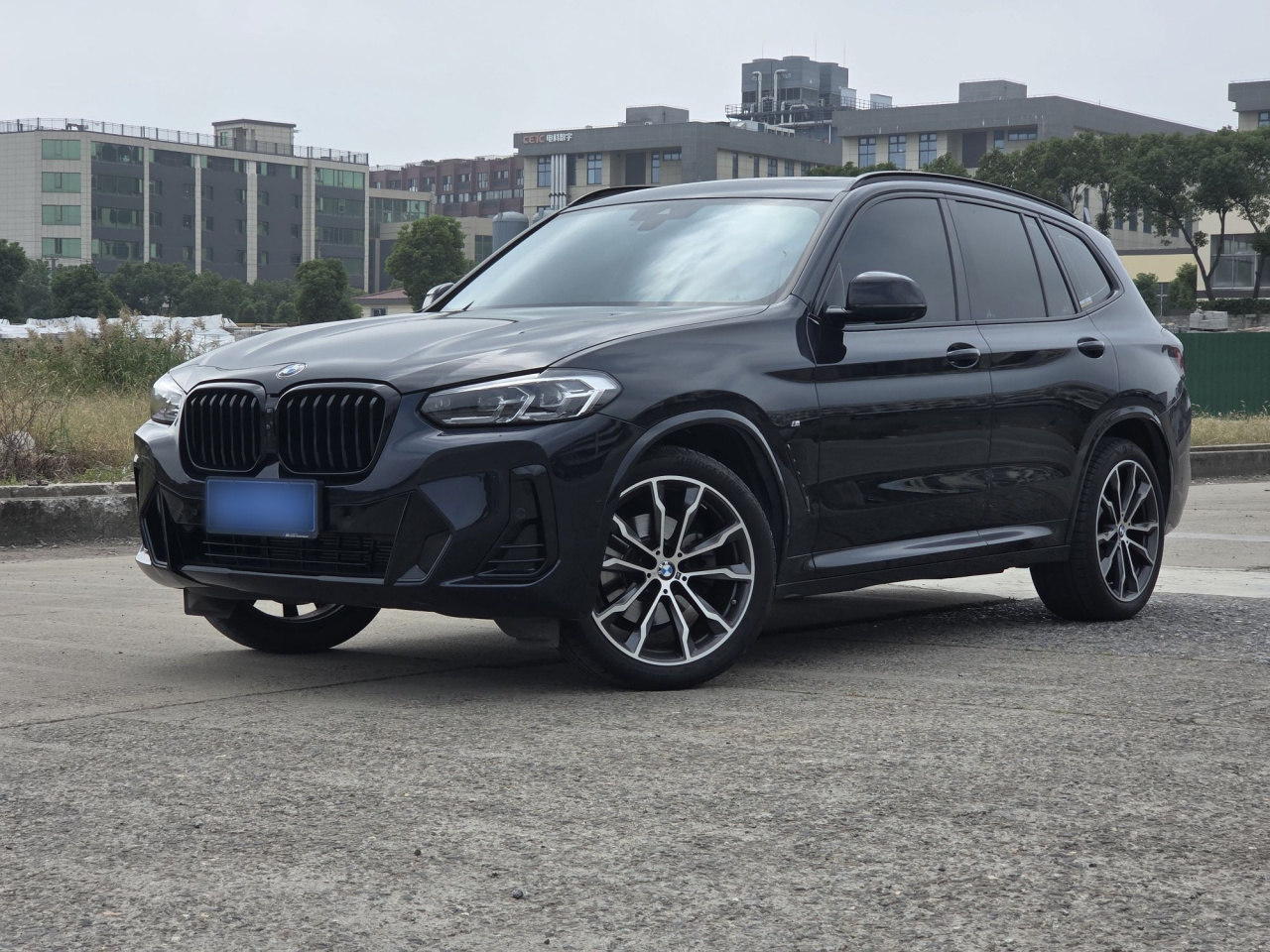 X3 2023 xDrive30i Leading M Night Package