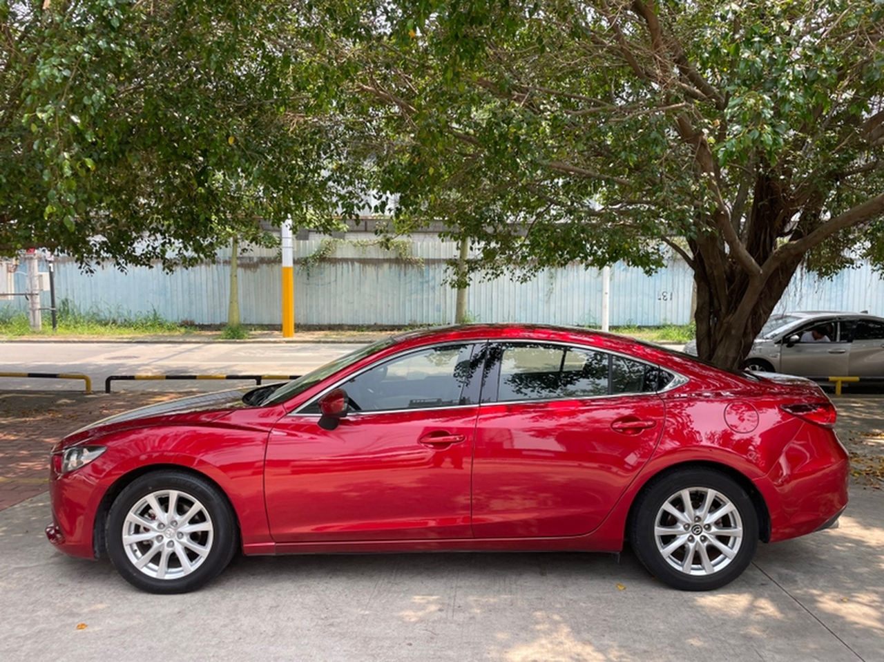 Atenza 2015 2.0L Luxury photo 4