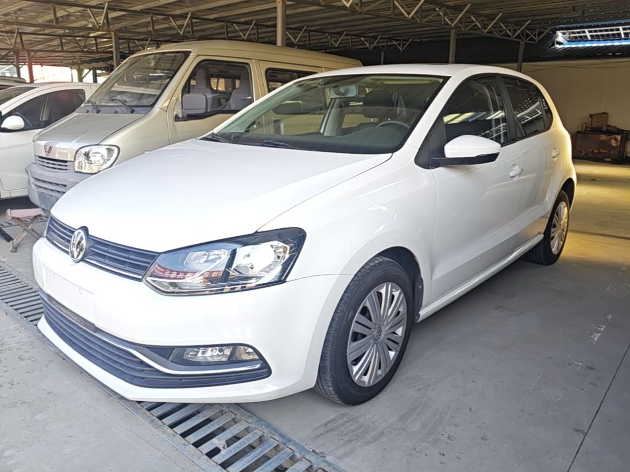 Polo 2016 1.6L AT Comfort