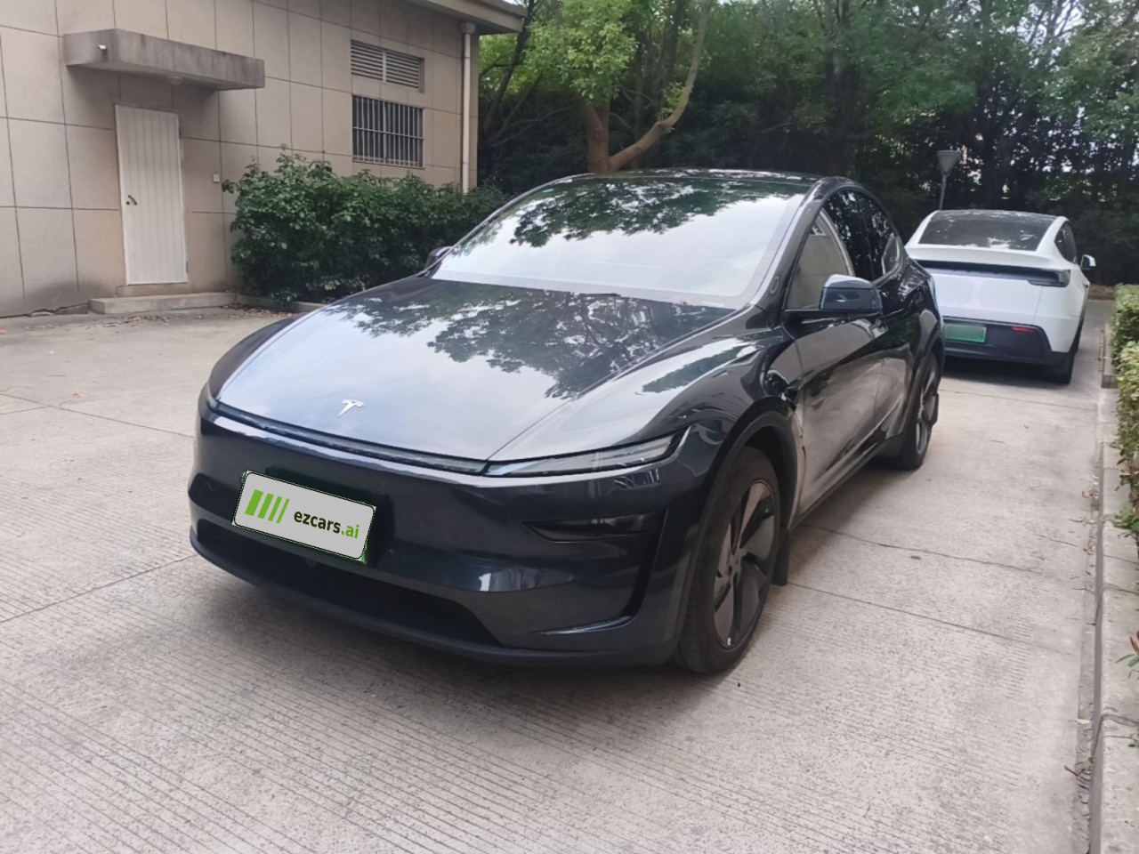 Model Y 2025 RWD Launch Edition