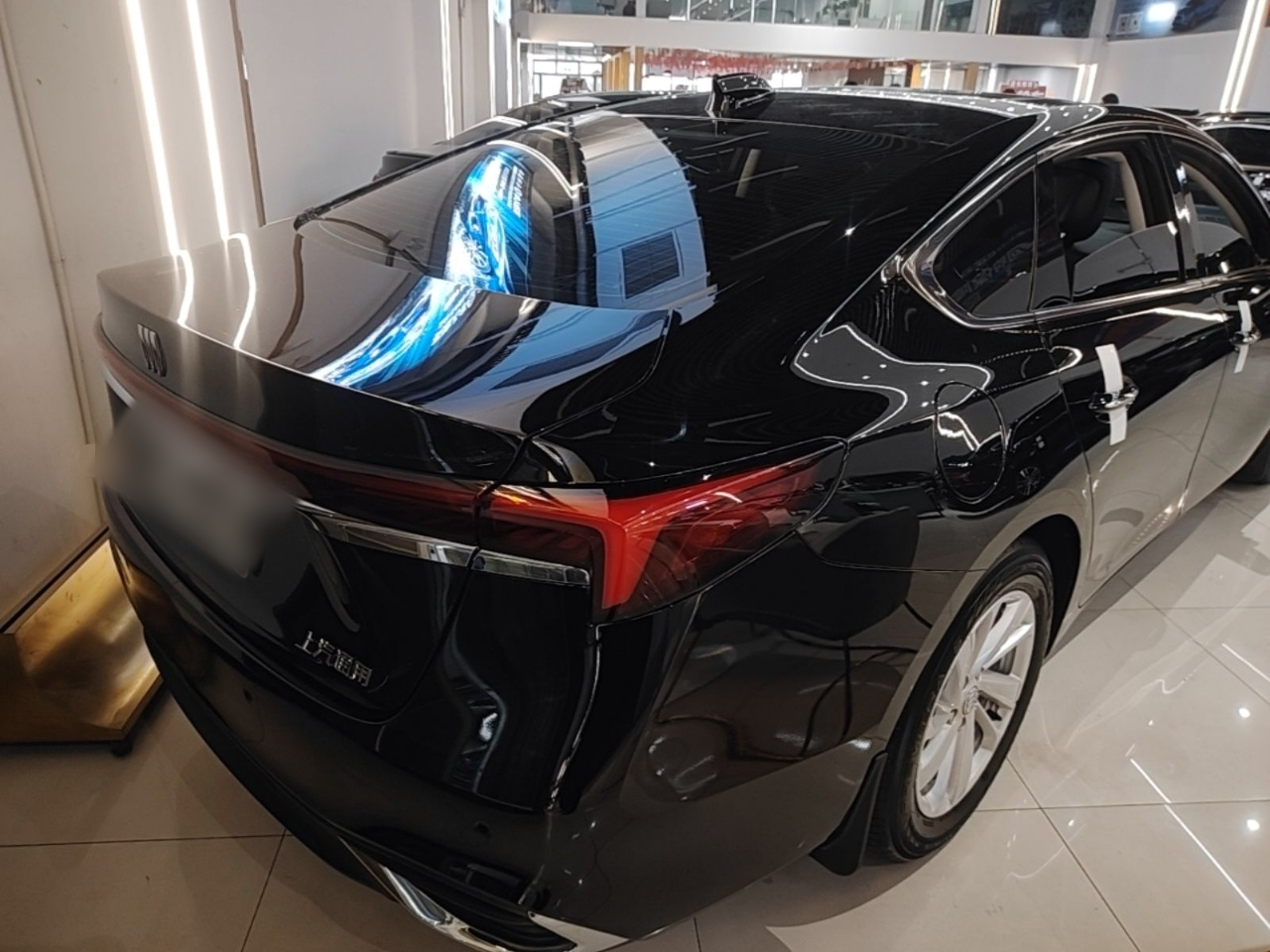 LaCrosse 2023 Facelift 25T photo 5