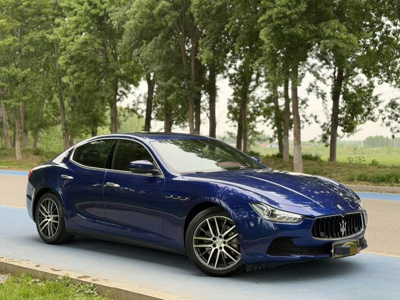 Ghibli 2017 3.0T Standard photo 3