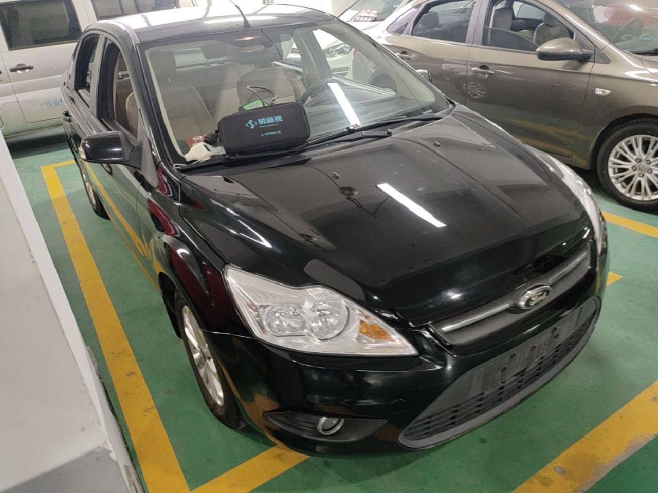 Focus 2013 Sedan Classic 1.8L AT photo 3