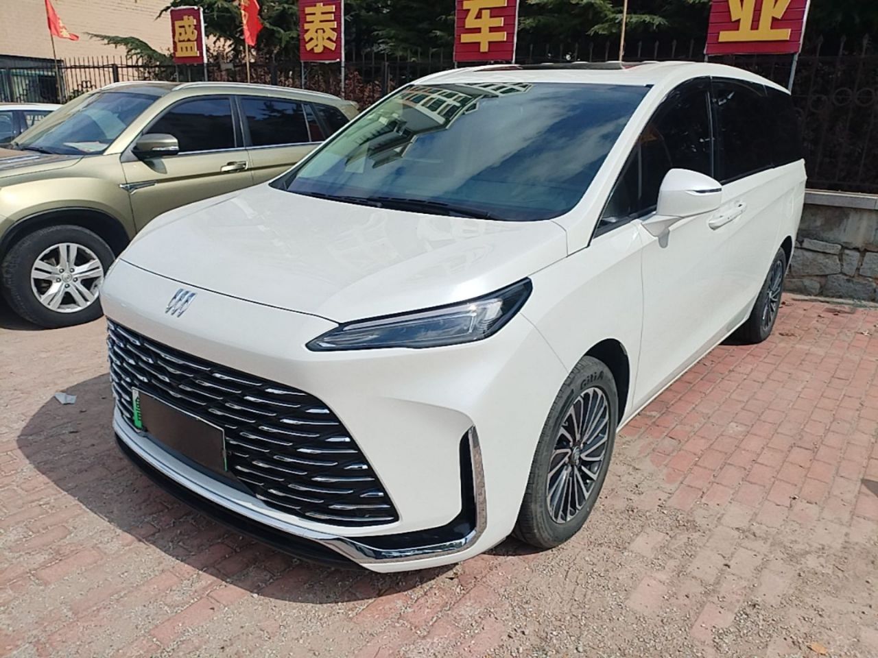 GL8 EV 2025