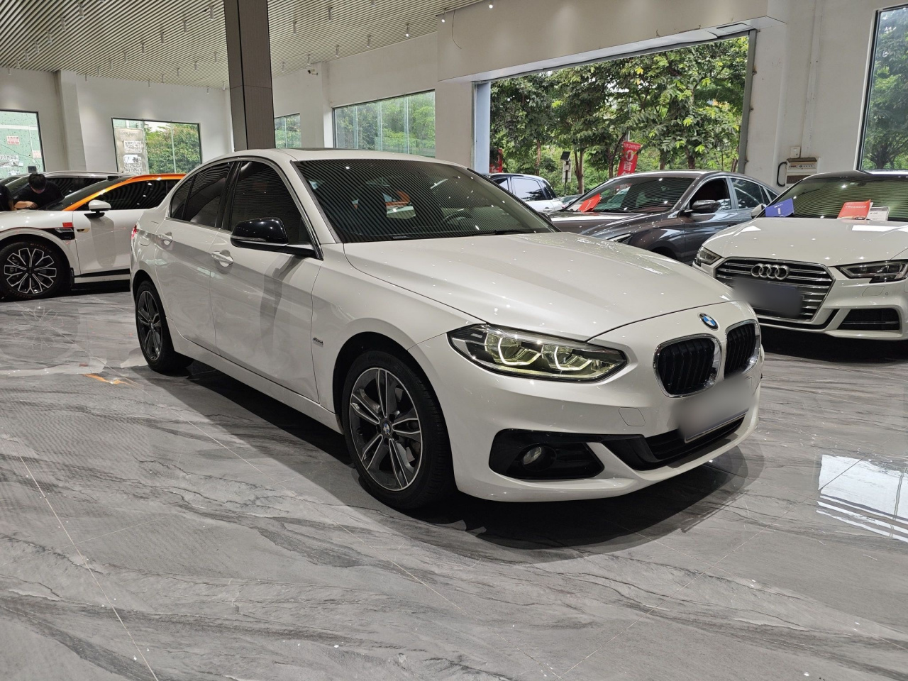 1 Series 2017 118i Sport photo 4
