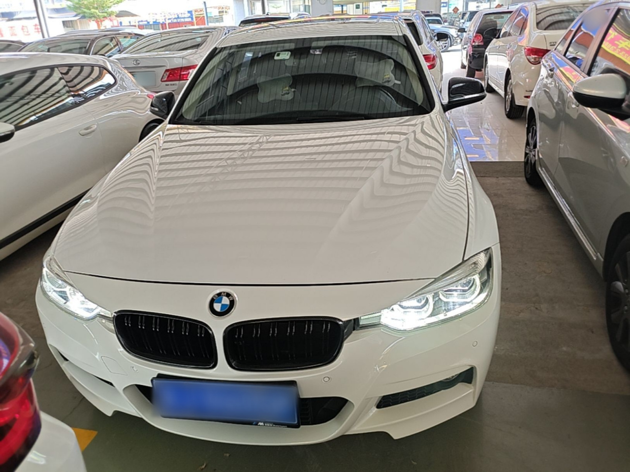 3 Series 2019 320Li M Luxury photo 2
