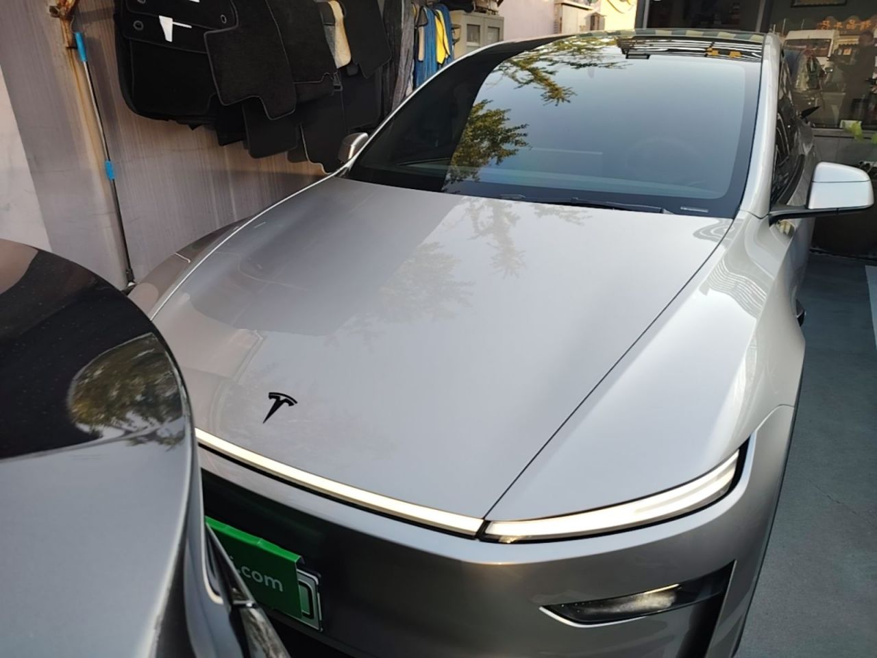 Model Y L 2025 Long Range AWD photo 2