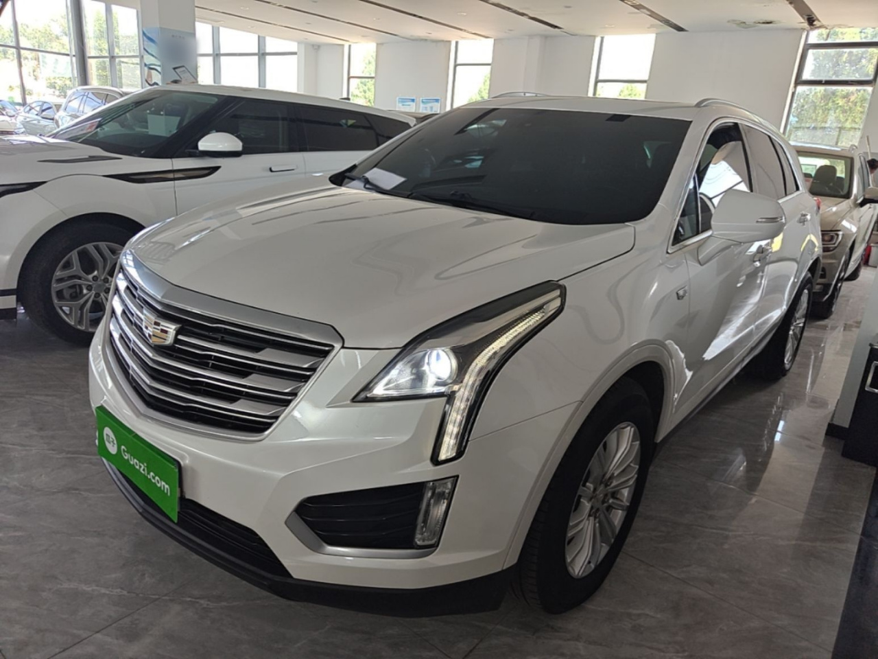 XT5 2018 28E AWD Tech