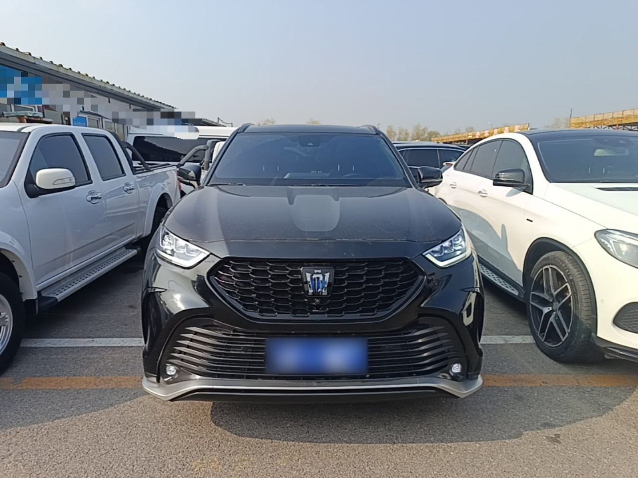 Crown 2023 2.5L HEV AWD Premium photo 2