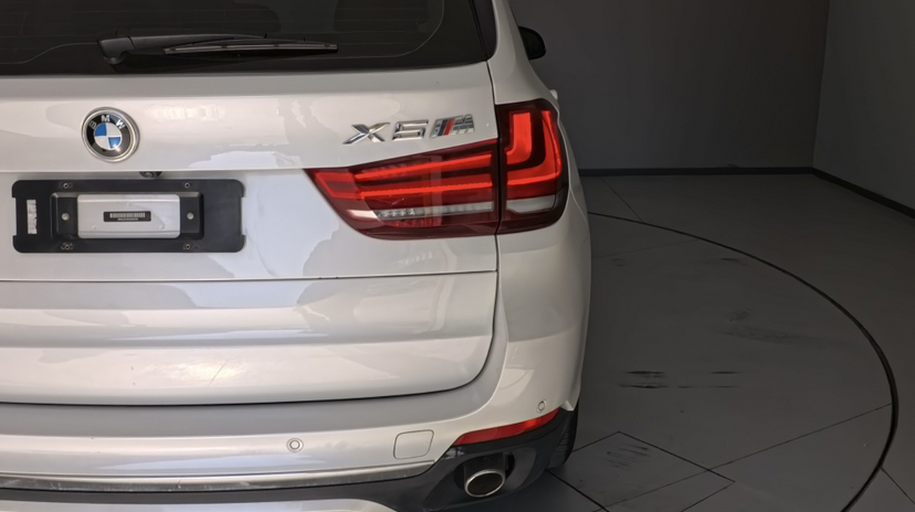 X5 Imported 2018 xDrive28i photo 4
