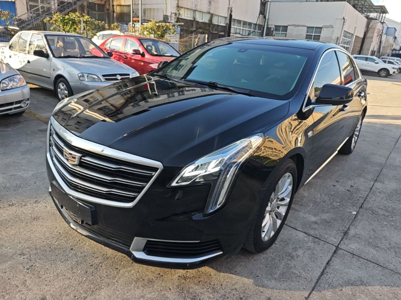 XTS 2018 28T Tech