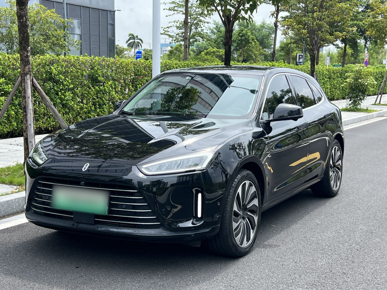 HIMA AITO M5 2022 EREV AWD