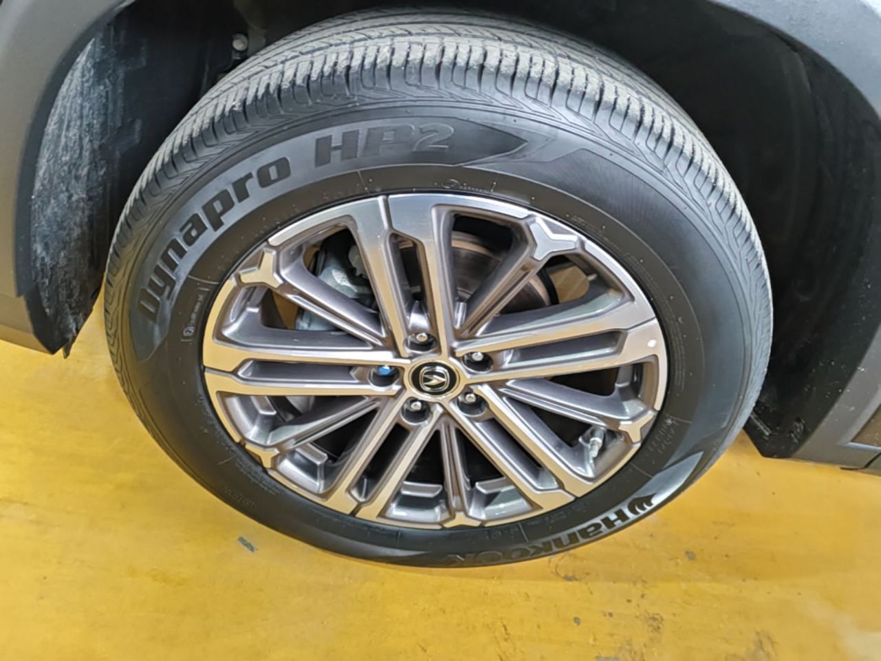 CS75 PLUS 2021 1.5T AT Luxury photo 2