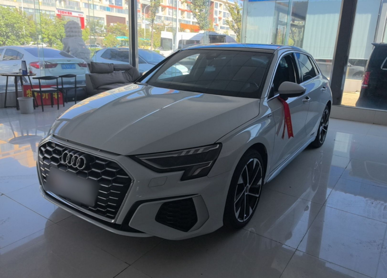 A3 2023 Facelift Sportback 35 TFSI Fashion Sport